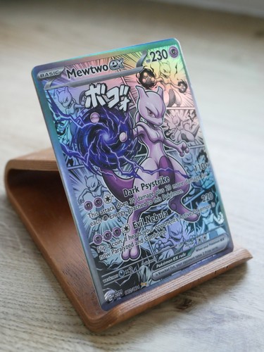 Mewtwo pokémon card display - mewtwo,